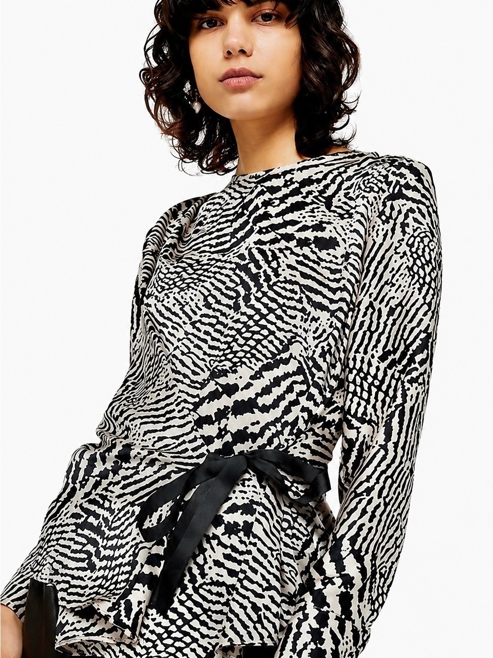 Topshop Animal Print Wrap Tie Blouse NWT Size 6 Black Cream